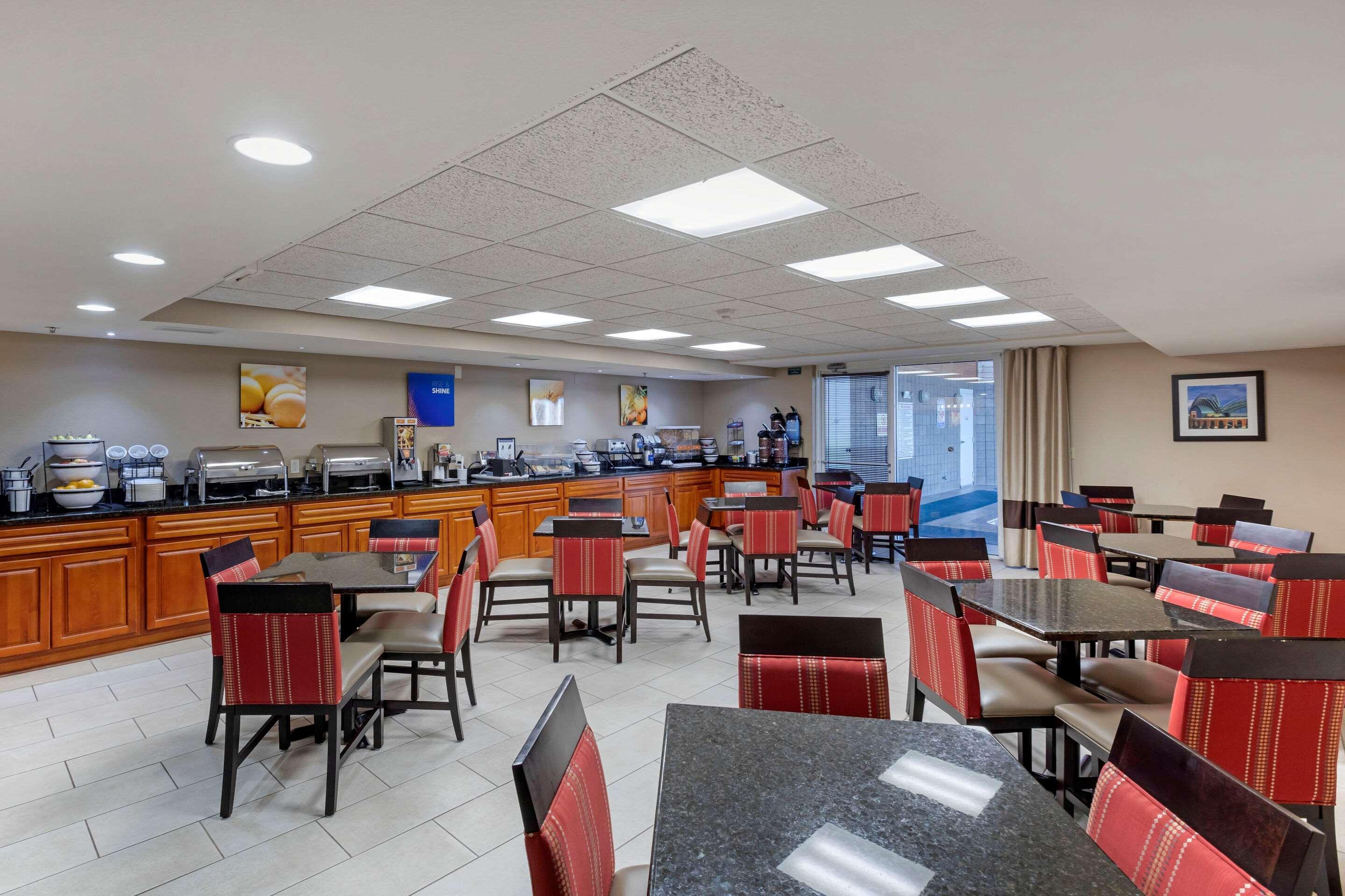 Comfort Inn & Suites Jackson - West Bend Luaran gambar