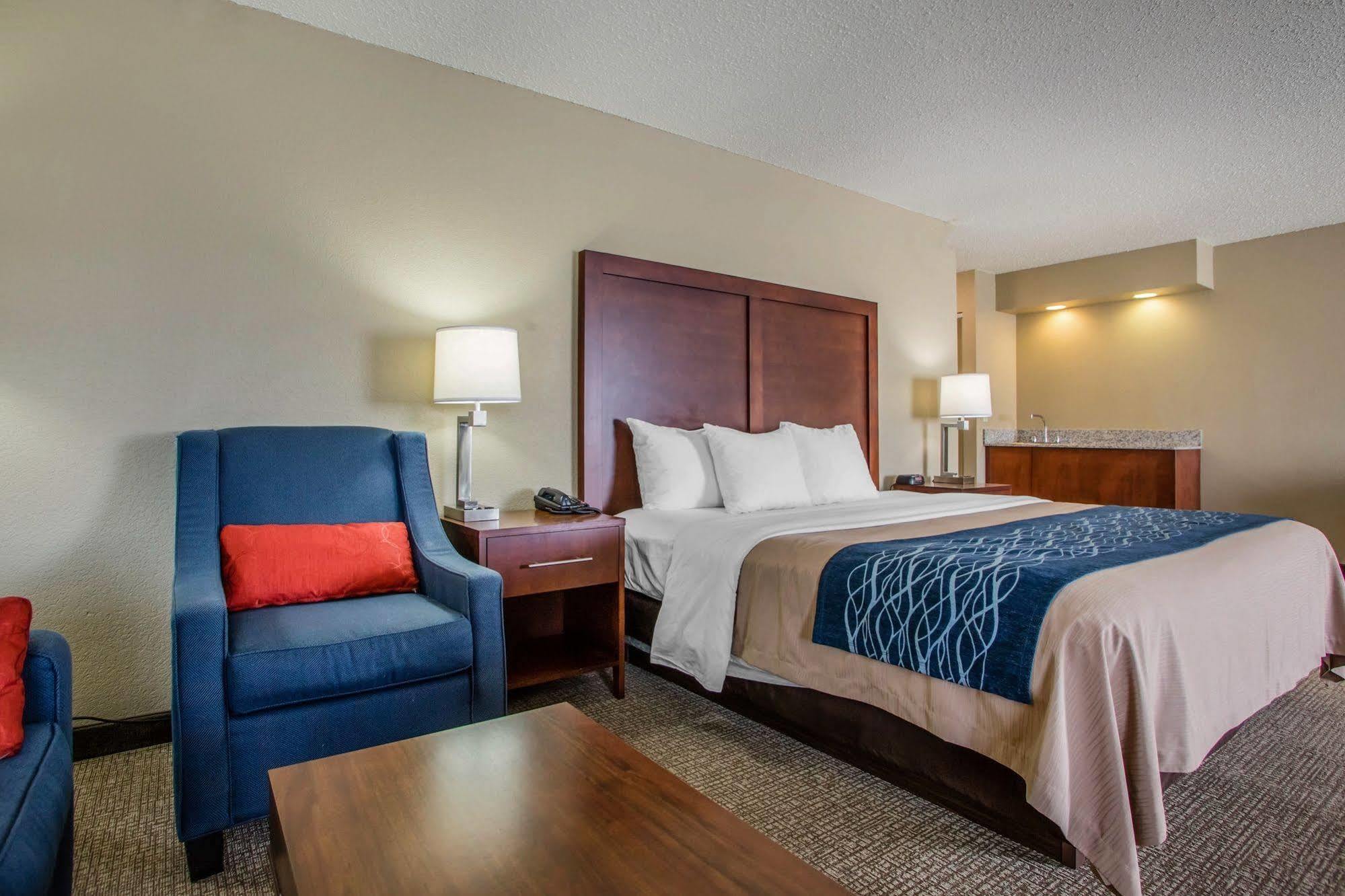 Comfort Inn & Suites Jackson - West Bend Luaran gambar